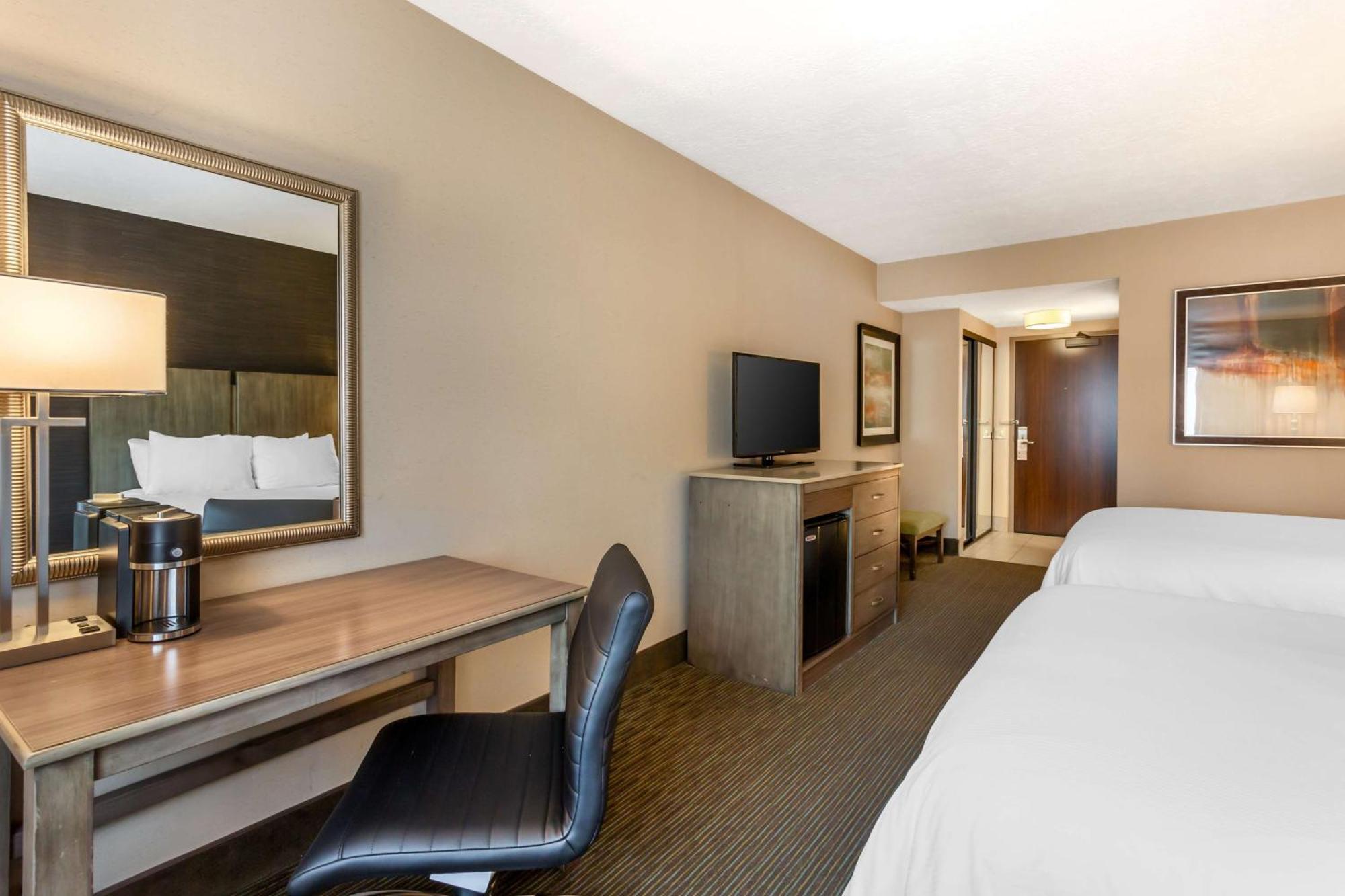 Best Western Plus Cotton Tree Inn Sandy Ngoại thất bức ảnh